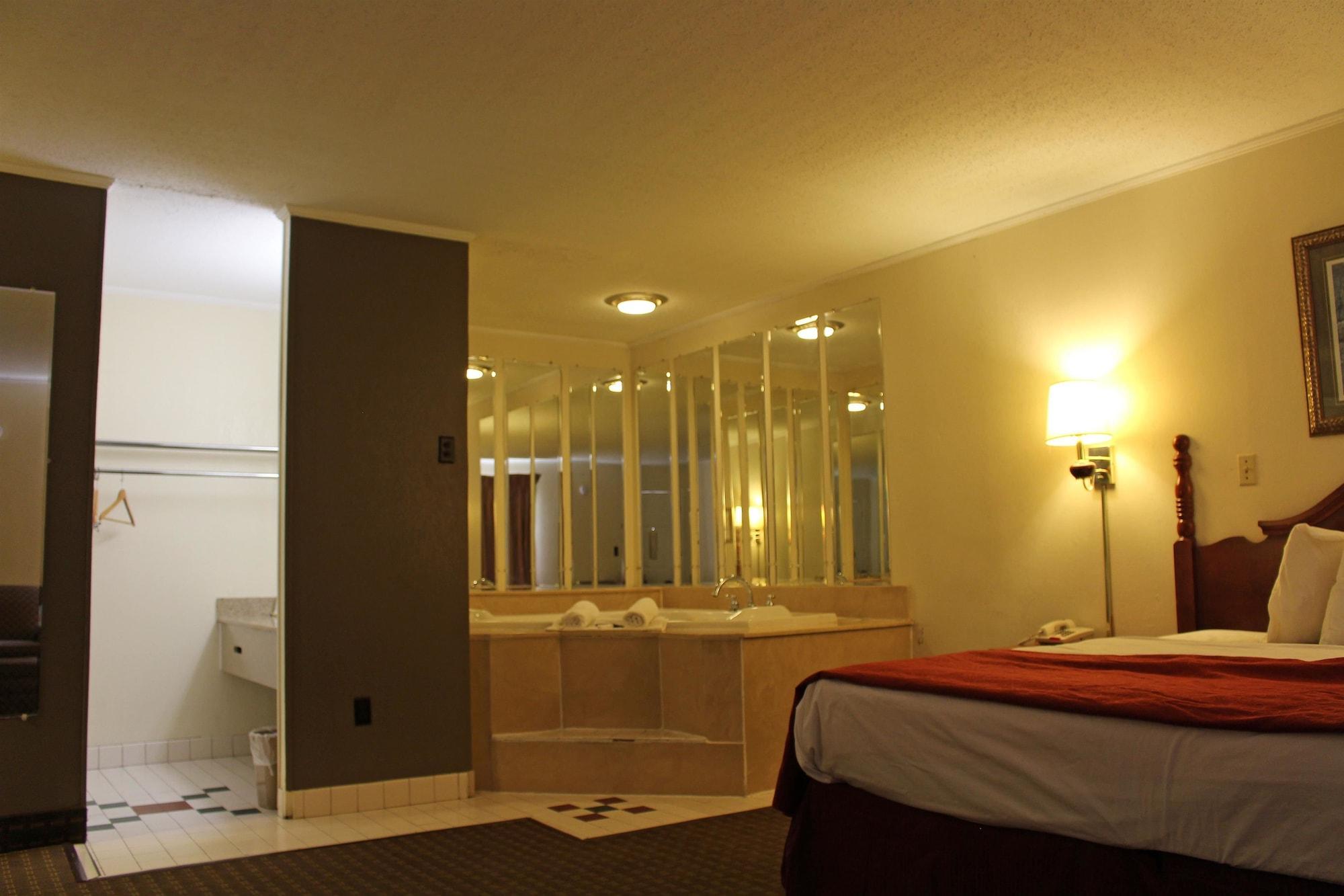 Lake View Inn & Suites Killen Экстерьер фото
