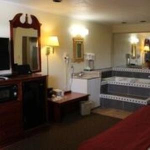 Lake View Inn & Suites Killen Экстерьер фото